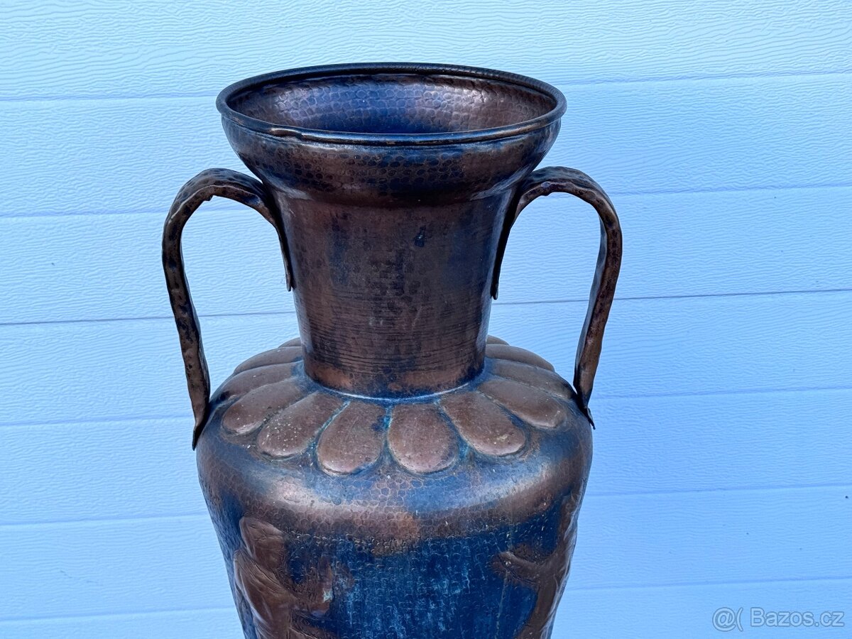 Starožitná veliká měděná tepaná váza 19.stol. - 4