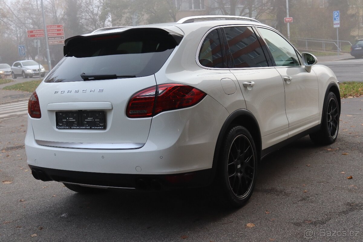 PORSCHE CAYENNE S 4.8 V8 4X4 294kW - 4