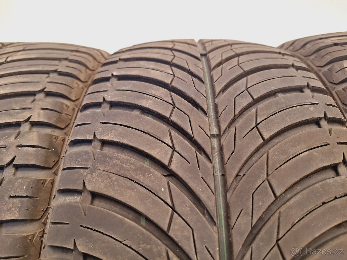 Prodám sadu celoročních pneu - 4