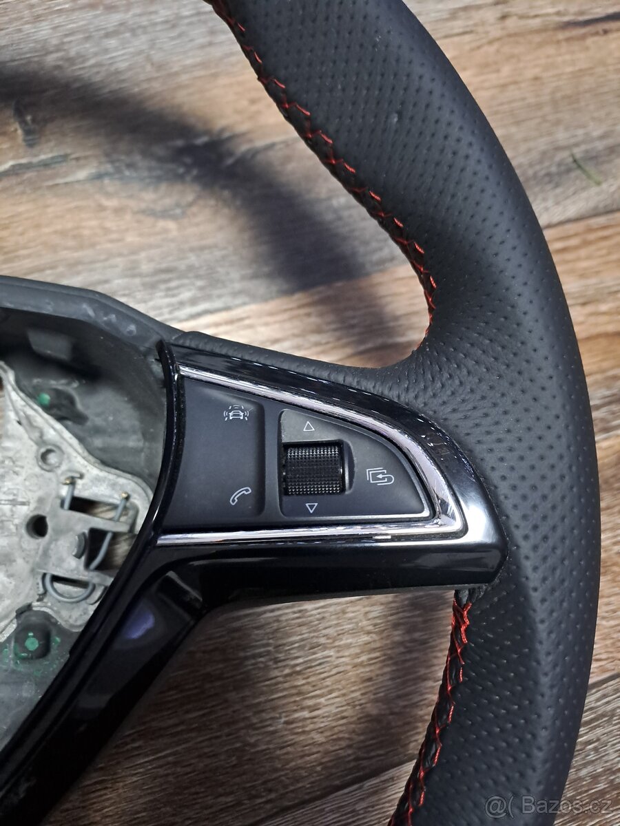 Volant Octavia 3 RS - 4