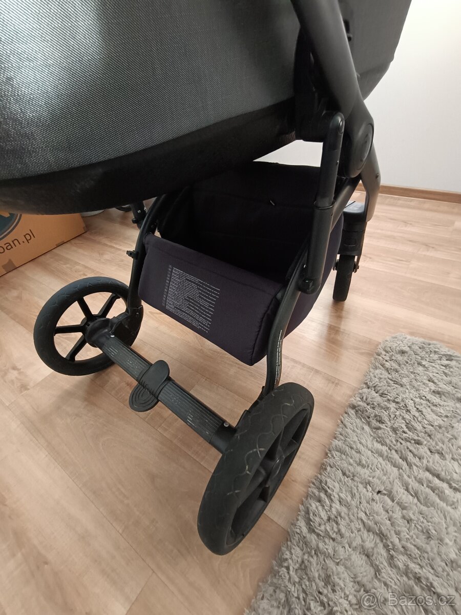 Prodám kočárek Roan Bloom - 4