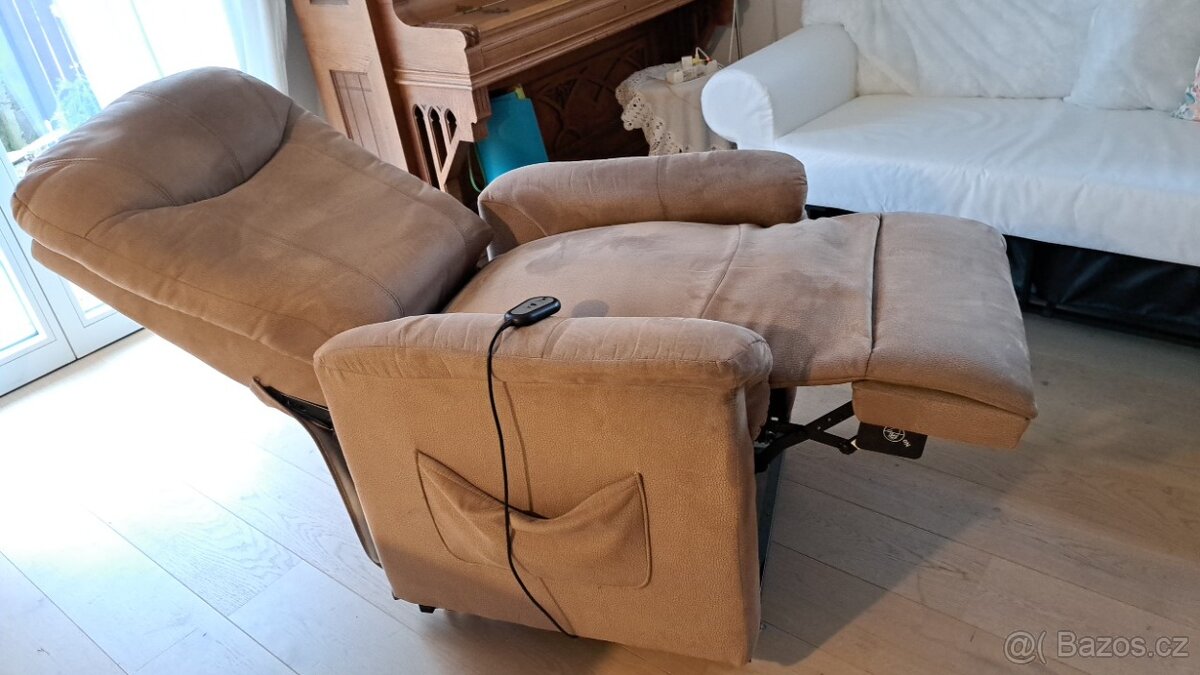 Relaxační křeslo, elektrické. - 4