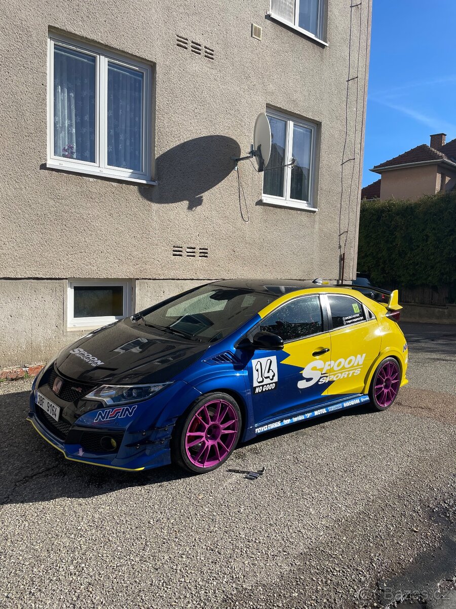 Honda Civic type-R fk2 - 4