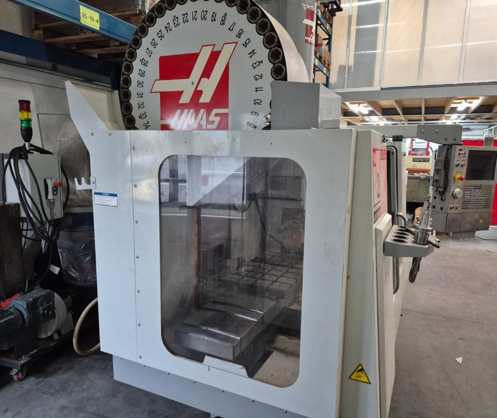 Obráběcí centra - vertikální VM 2HE - 4