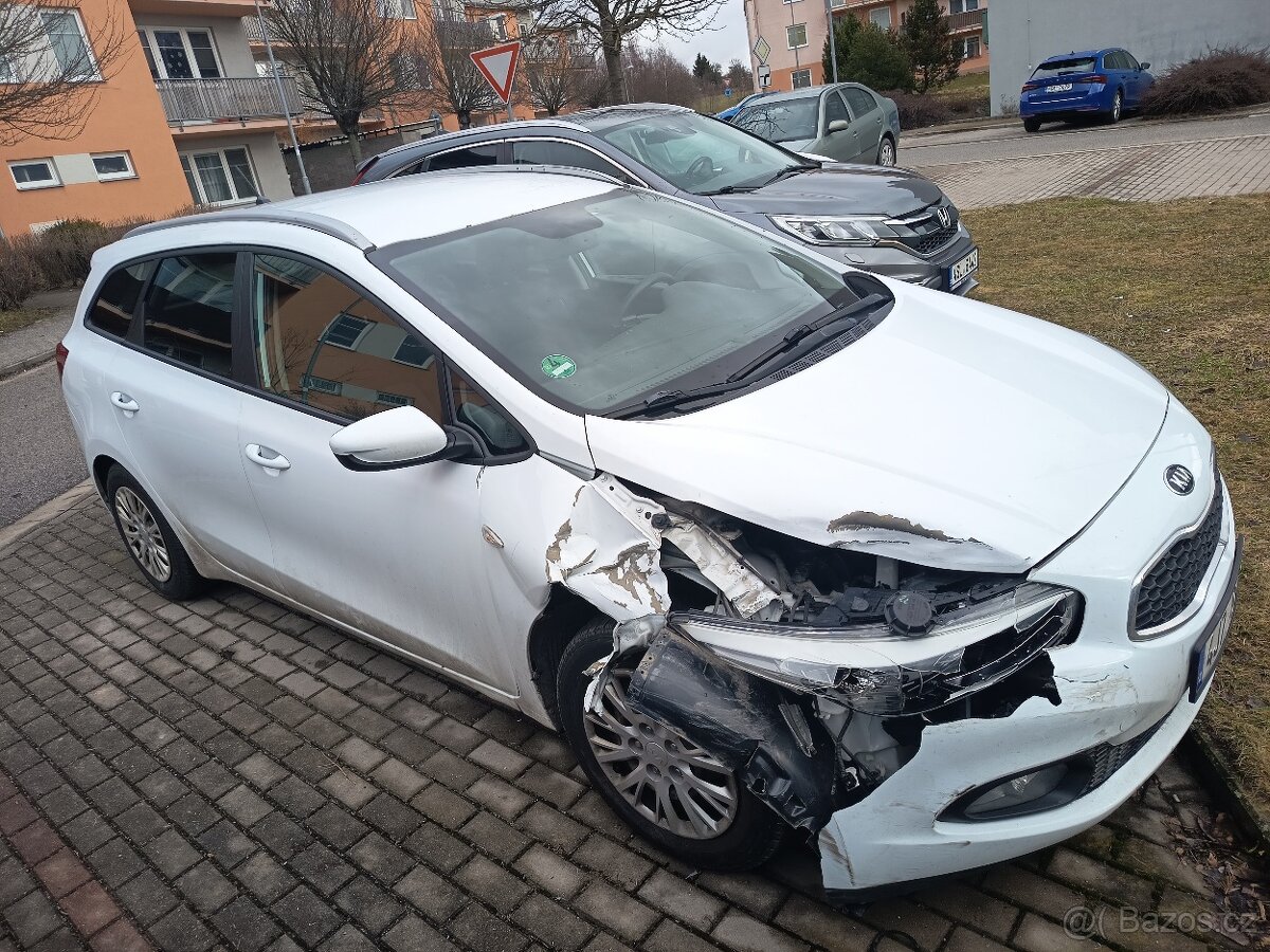 Kia Ceed 1.6 GDI Sw - 4