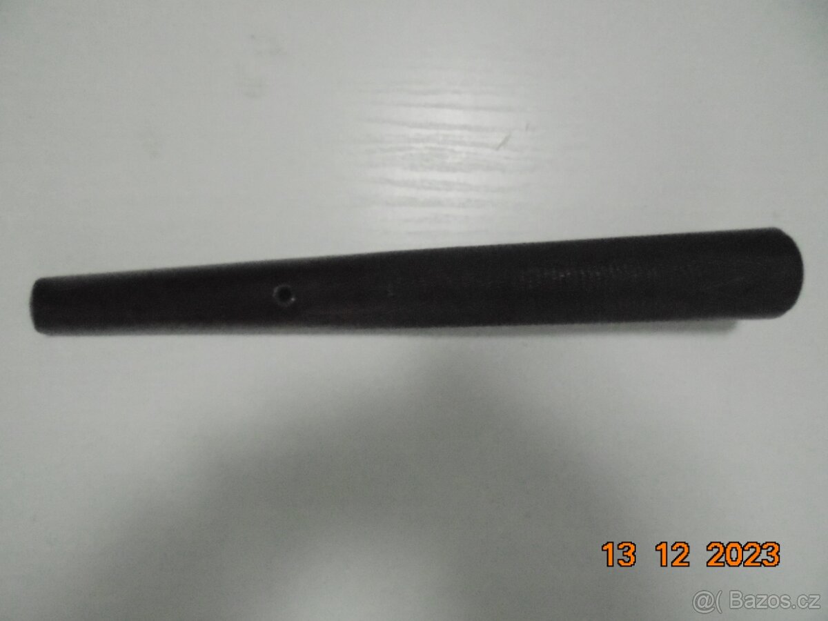 Prodám pažbu SAVAGE 303 - 4