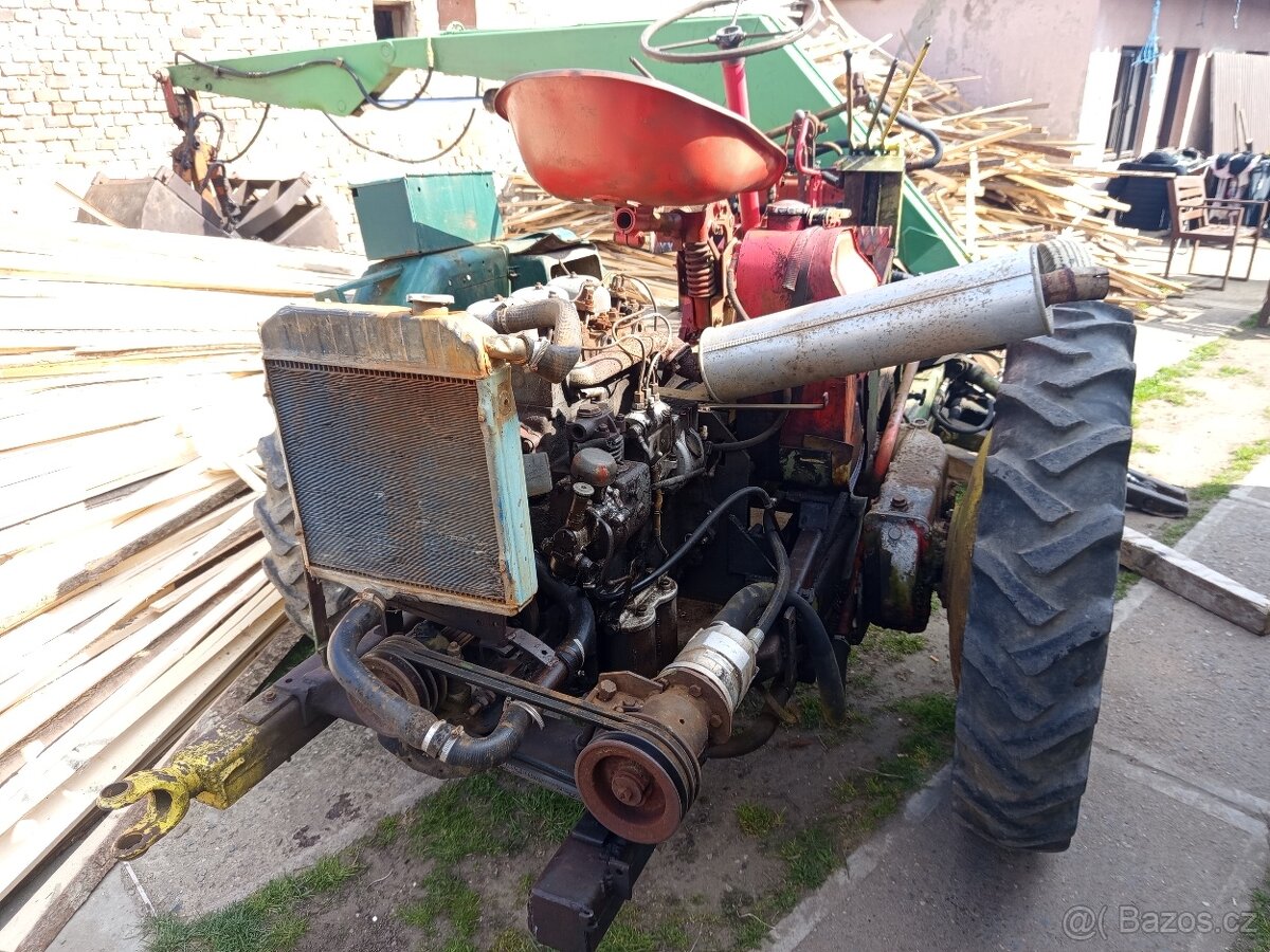 Nakladač t157 - 4