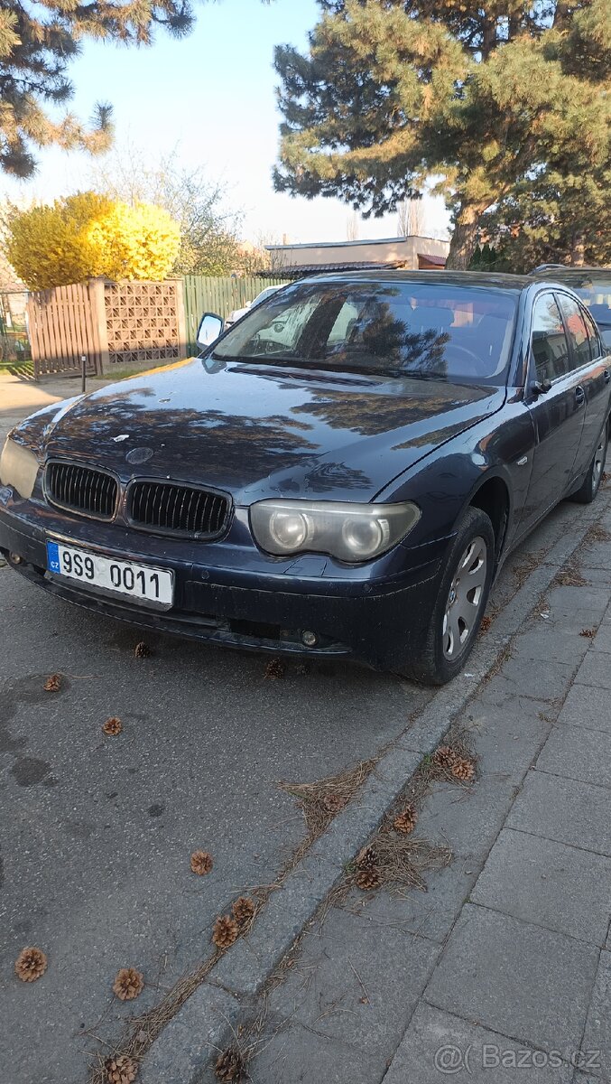 BMW 7 E65 735i dva vozy - 4