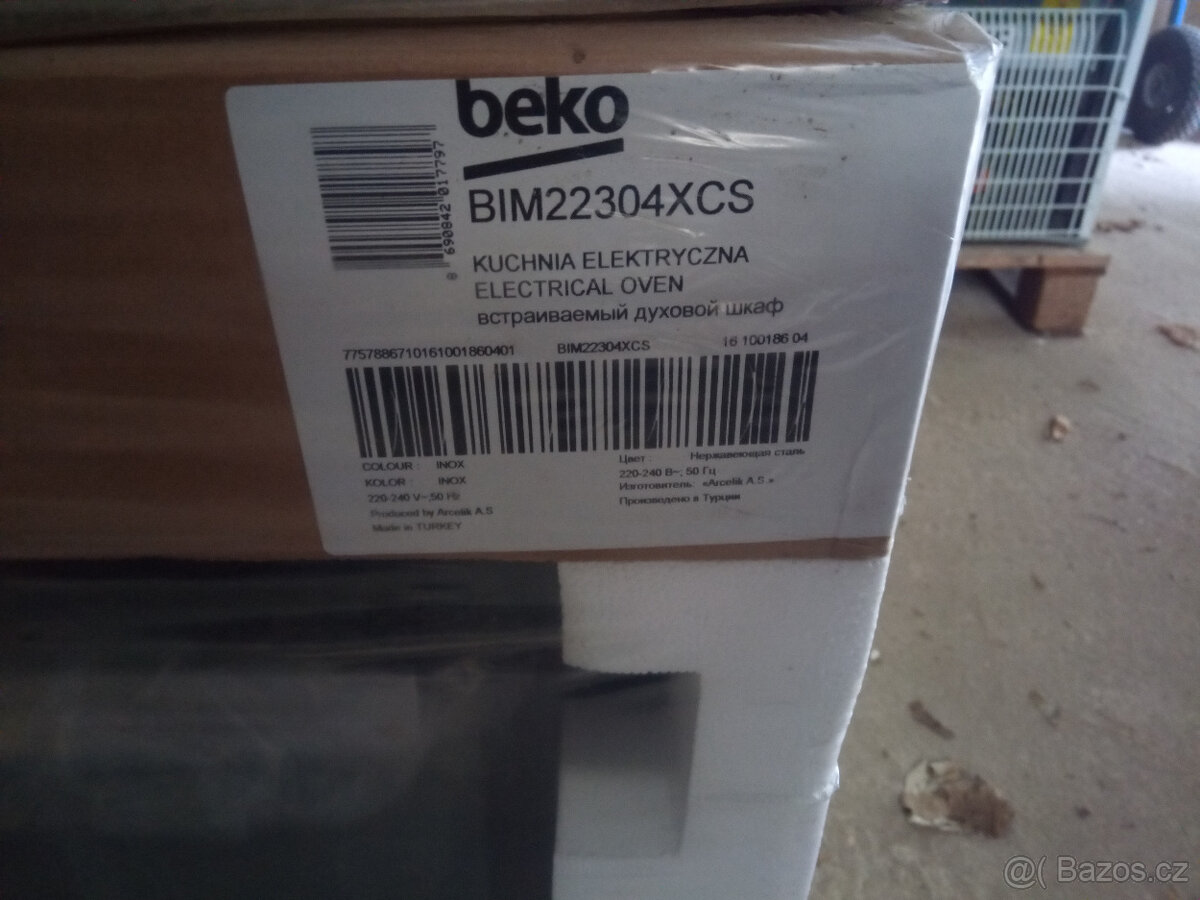 Vestavná elektrická trouba BEKO - 4