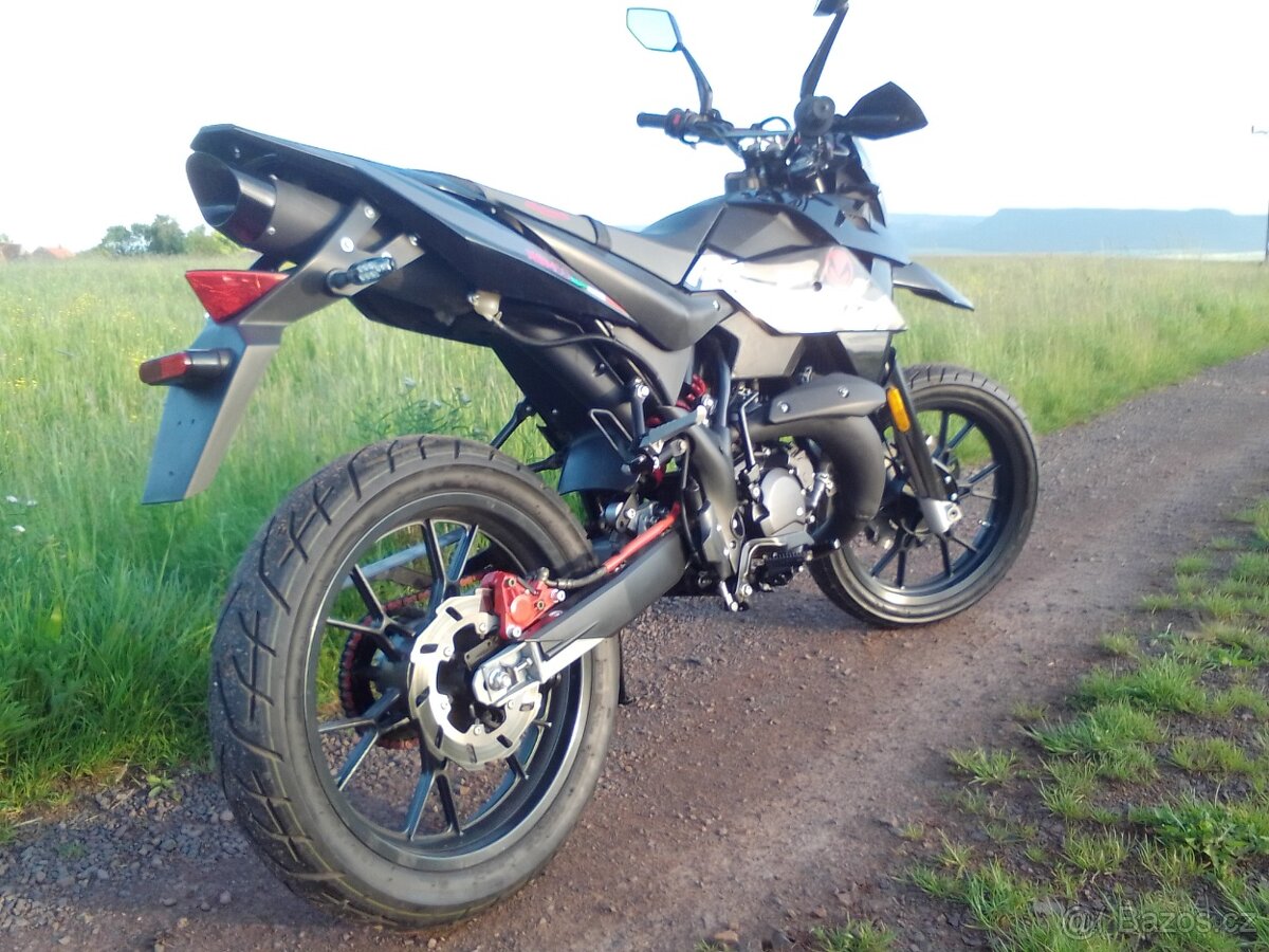 Malaguti supermotard xsm 50 - nový