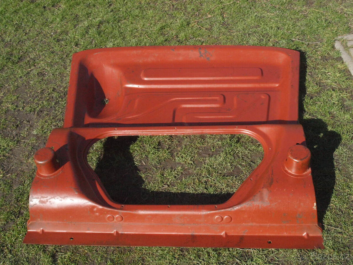 Wartburg práh podlaha kufru čelo nové DDR - 4