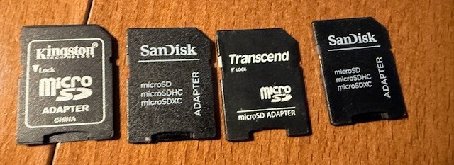 SD karta 32 GB ,microSD karta 64 GB,microSD adapter - 4