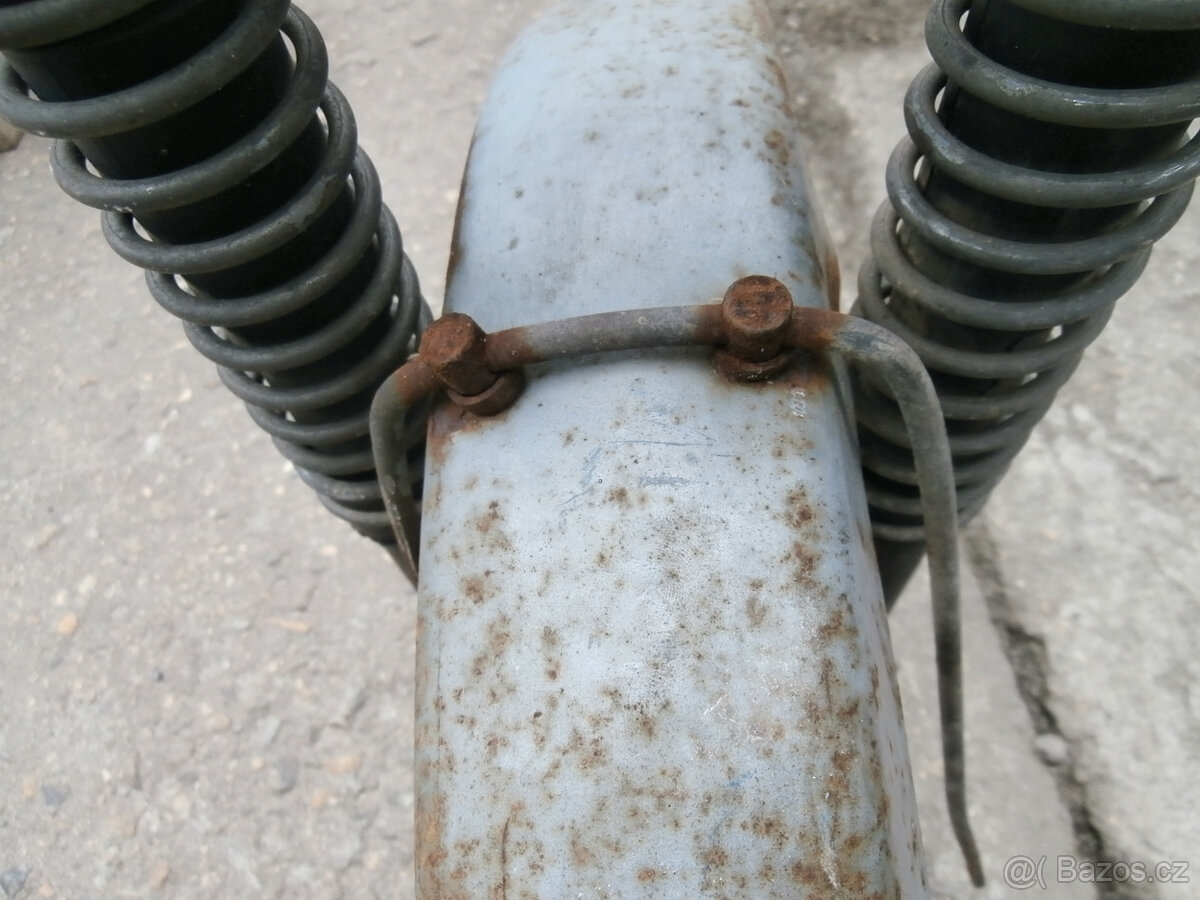 Motocykl veterán přední vidlice s blatníkem za 500 kč - 4