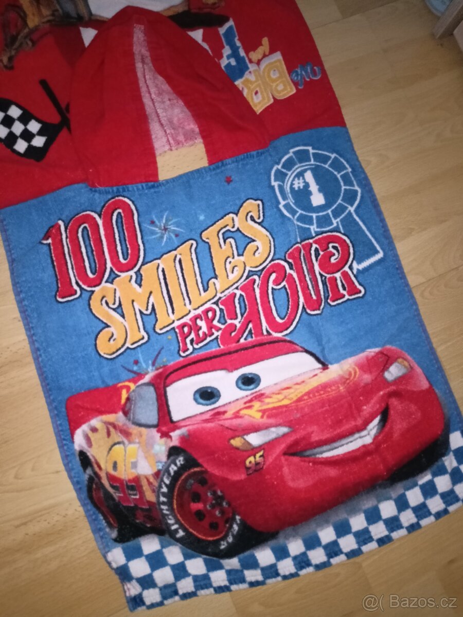 2x DĚTSKÉ PONČO CARS - MCQUEEN - 4