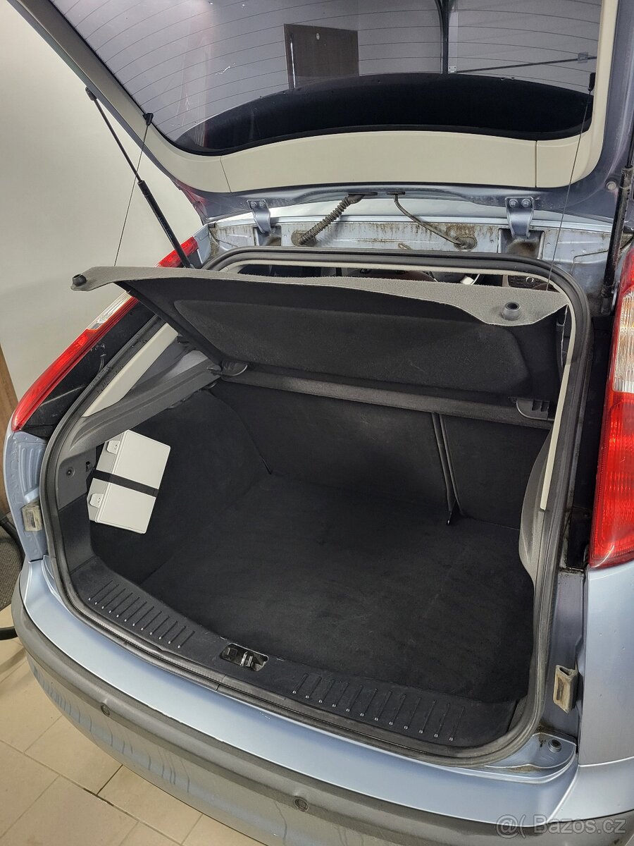 Ford Focus MK II - 1.6i 85 kW 2007 - 4