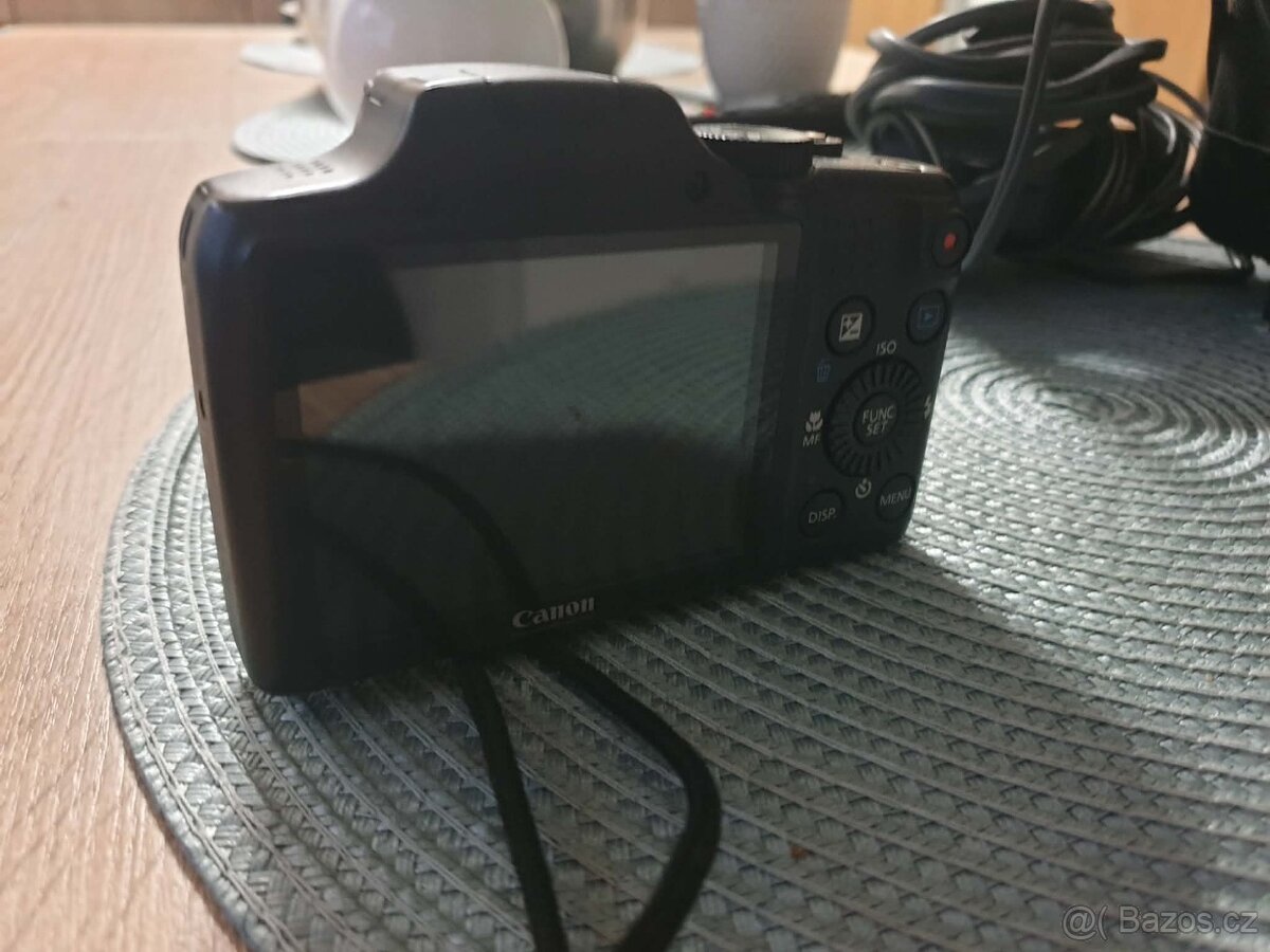 Canon Powershot camera - 4