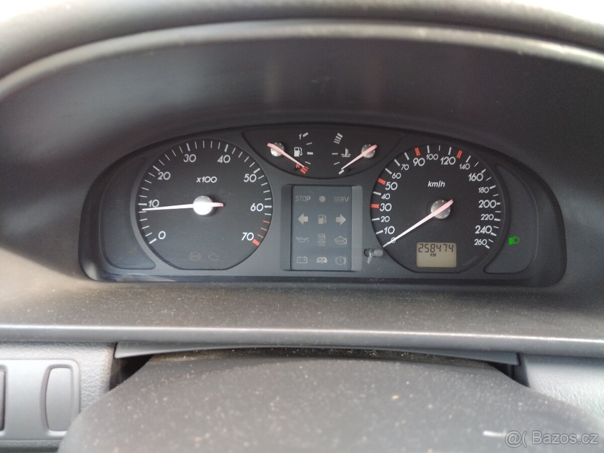 RENAULT LAGUNA II KOMBI BENZIN 2003 - 4