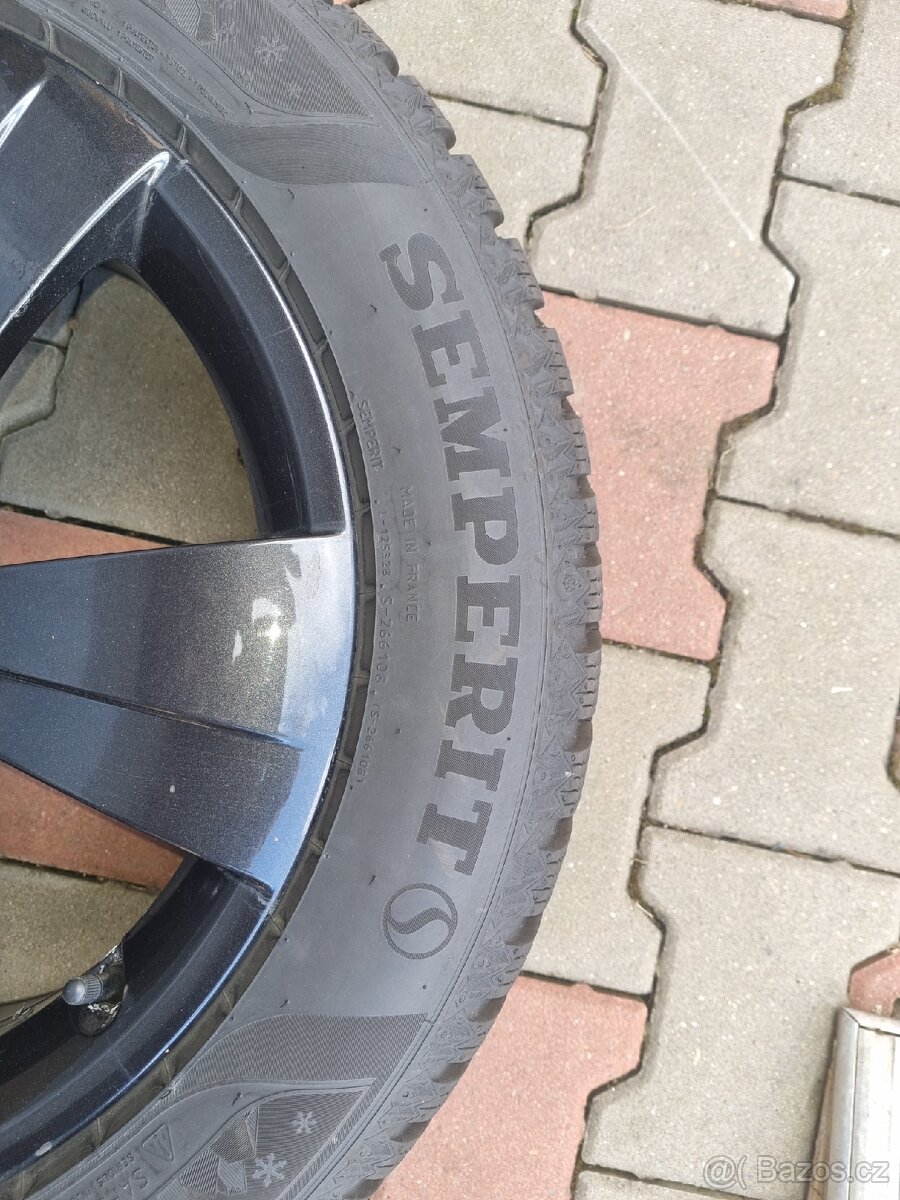 Prodám kompletní sadu zimních kol. - 4