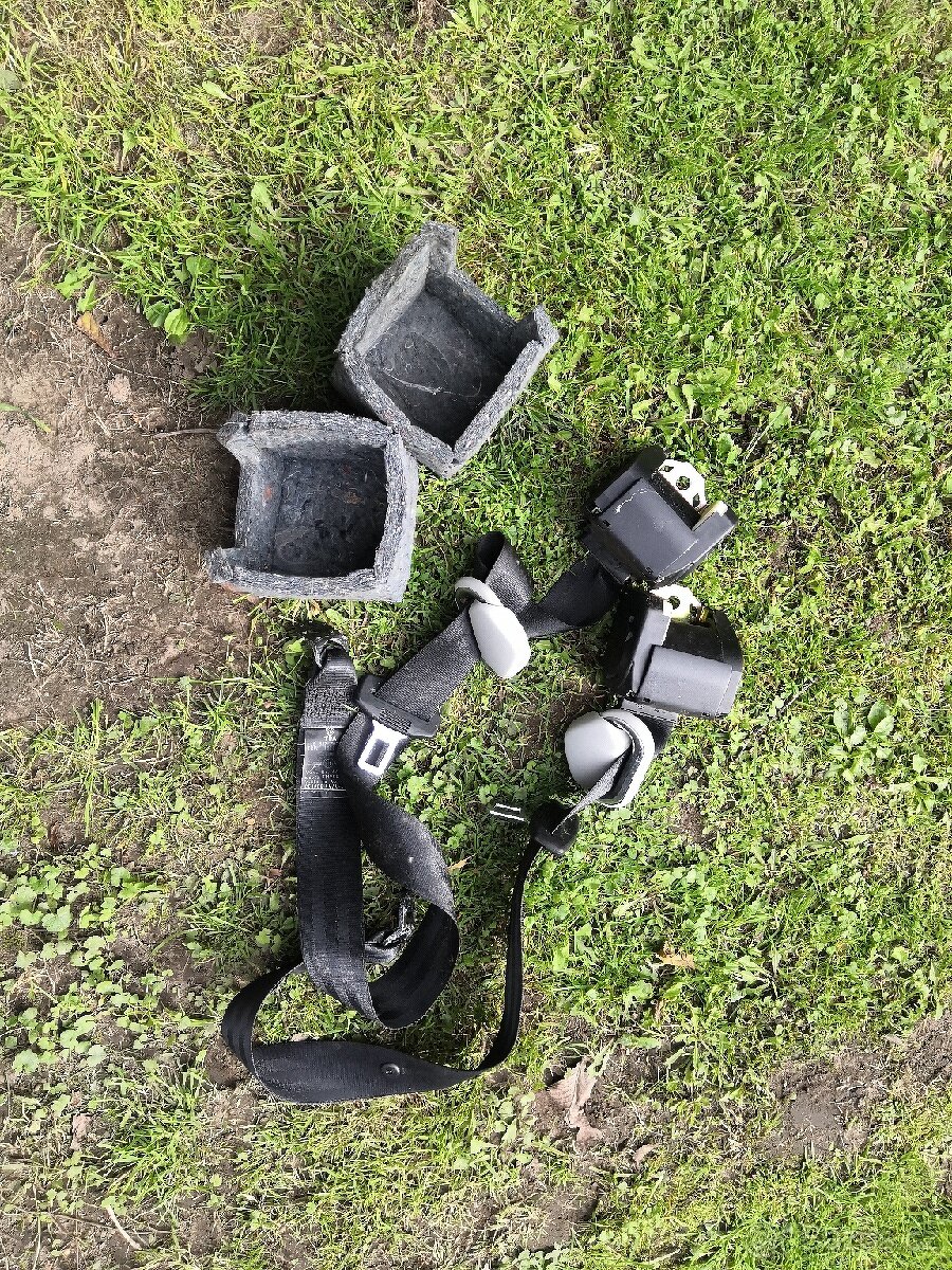 VW Golf 4 Bora dily - 4