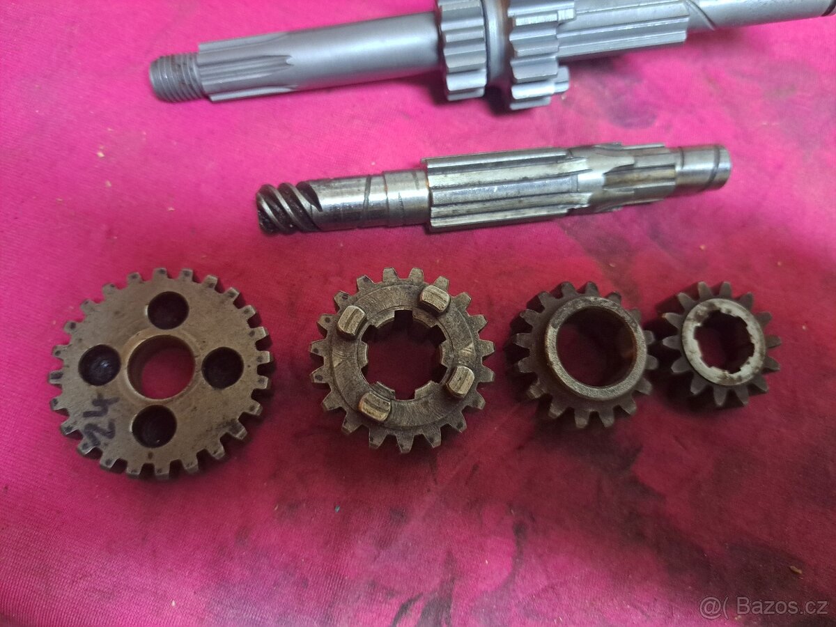 Jawa CZ 125 175 malá kývačka 356 450 - Převodovka - 4