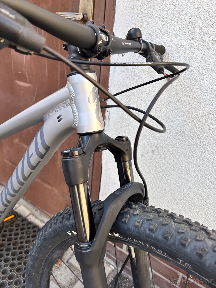 SPECIALIZED ROCKHOPPER EXPERT 29 - 4
