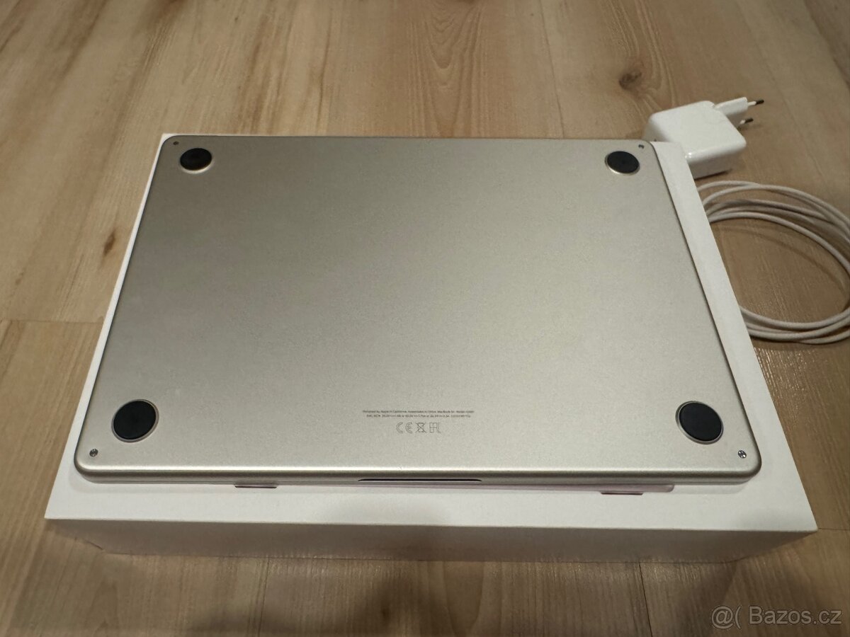 MacBook Air M2 (256 GB / 8 GB RAM) - 4