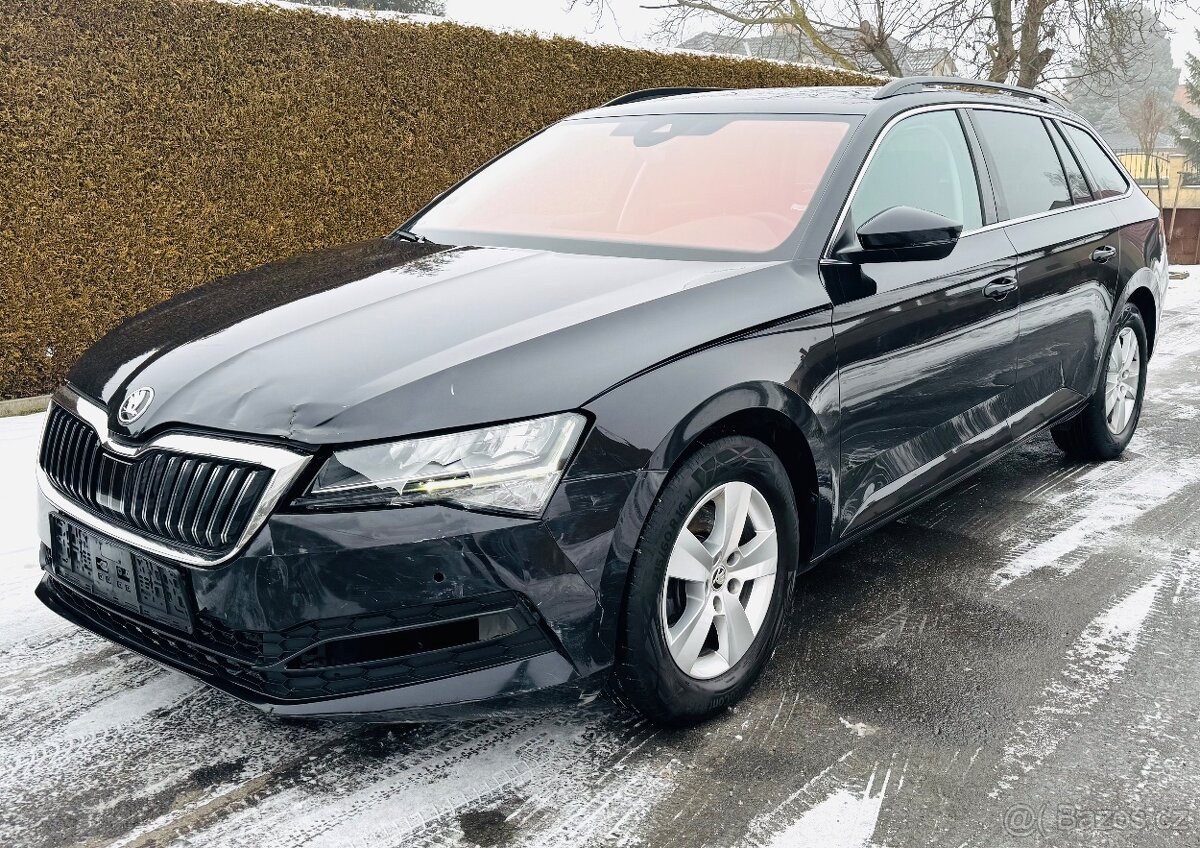 Škoda Superb 2,0 TDI DSG KOMBI,2/2022,NAVI,LED - 4