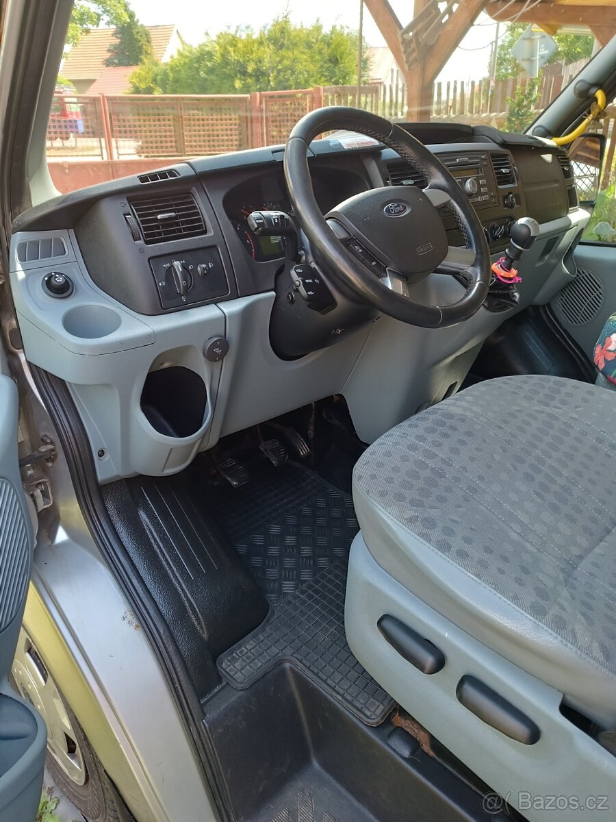Ford Transit/Tourneo Bus 2.2 - 4