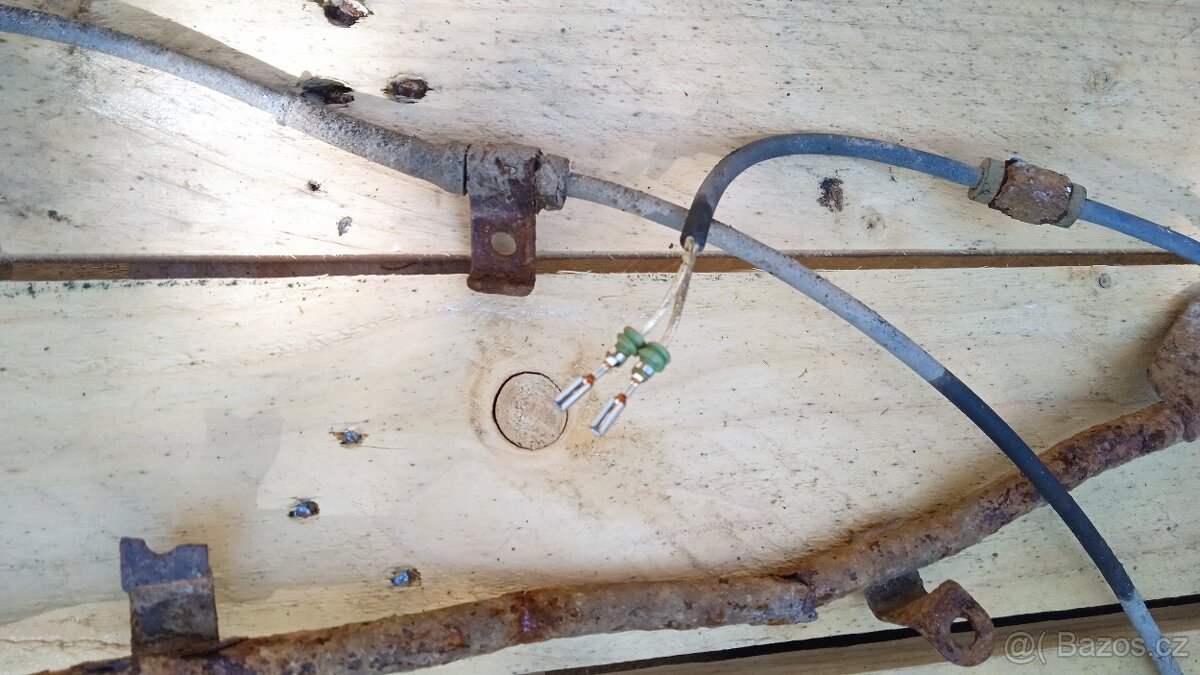 Čidlo ABS Vitara 2,0V6 - 4