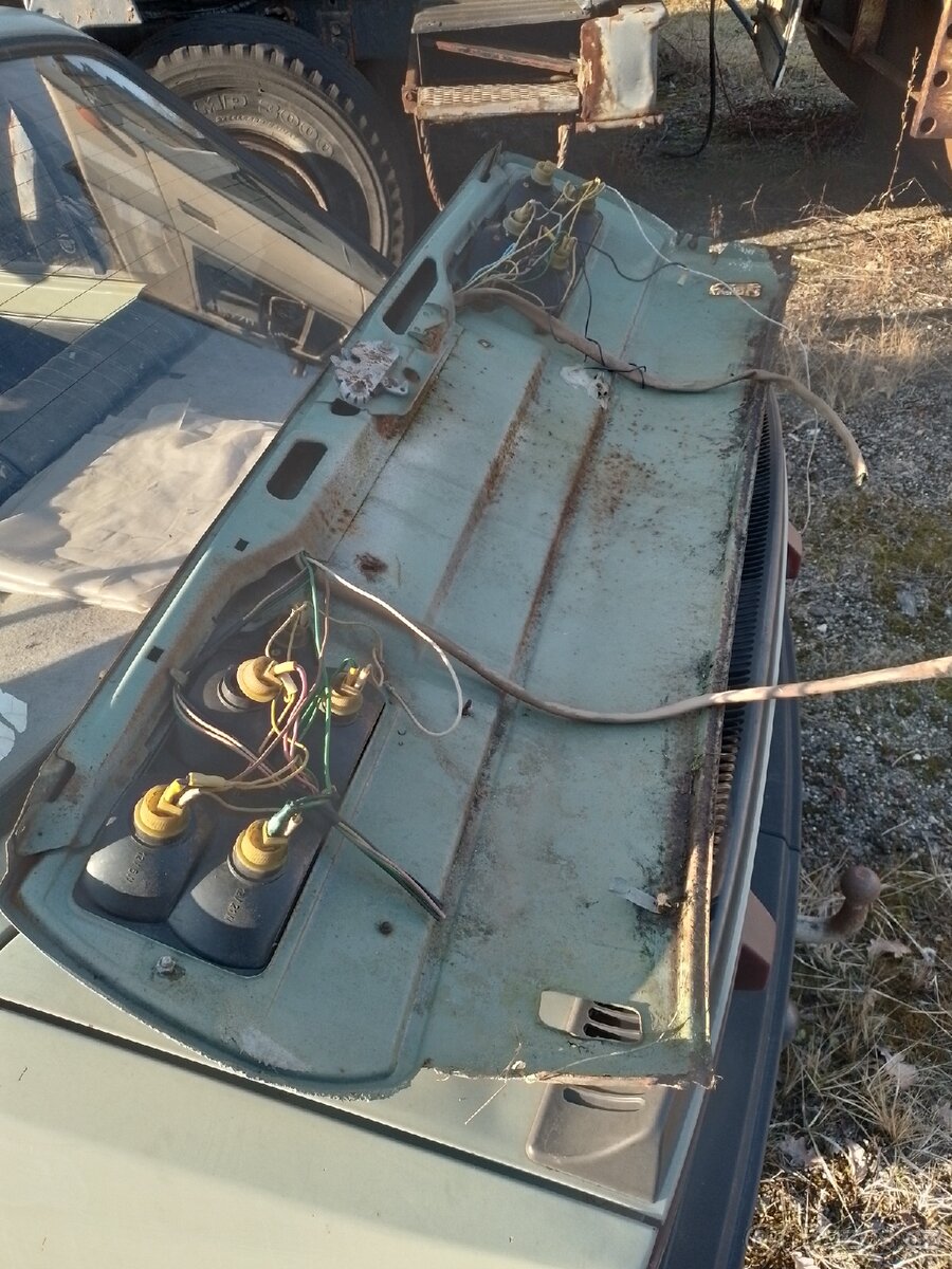 Zadní čelo škoda 120l - 4