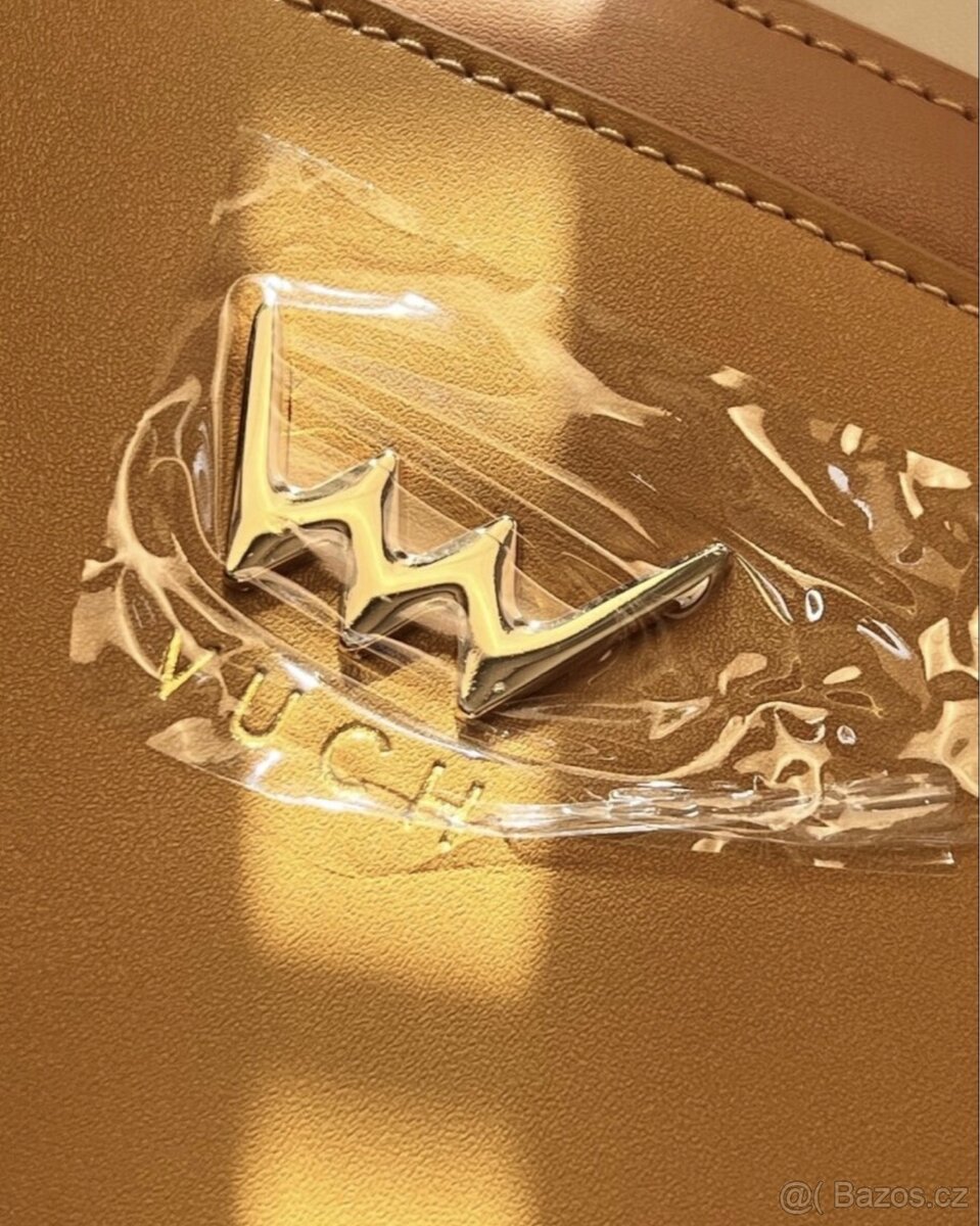 Nová kožená kabelka do ruky (Vuch) - 4