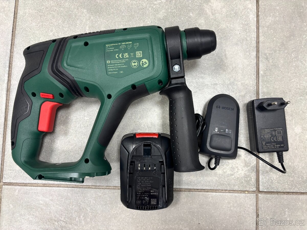 Aku vrtací kladivo Bosch UniversalHammer 18V - 4