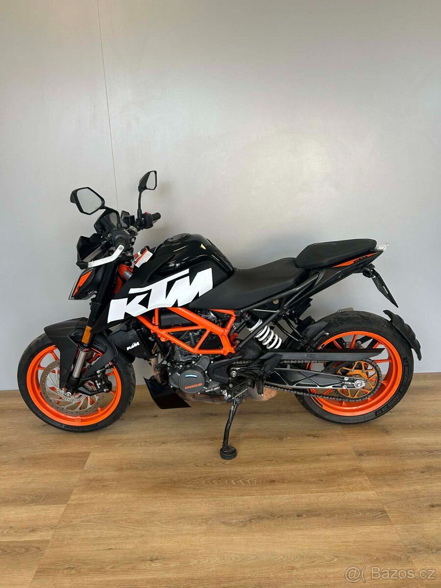 KTM 125 Duke 2021 - 4