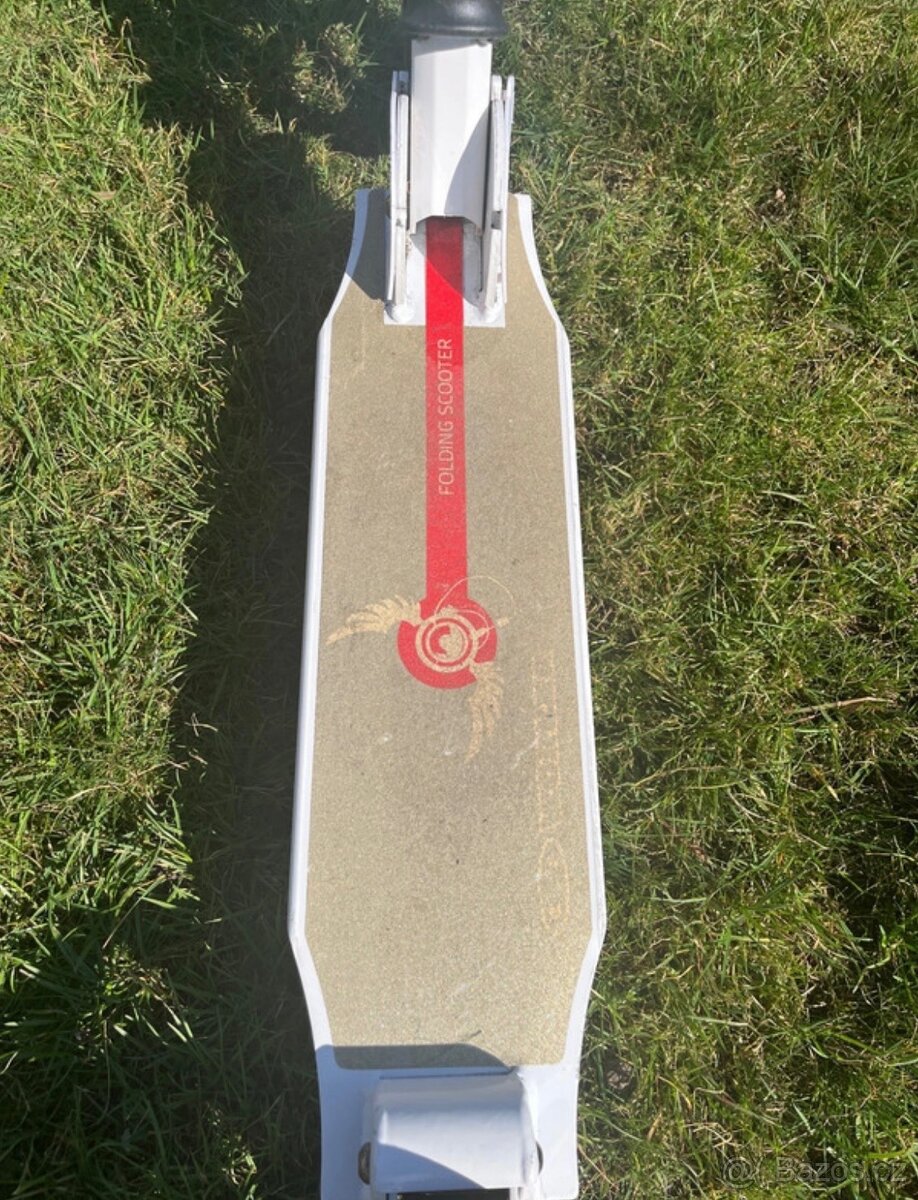 Kolobežka Worker - 4