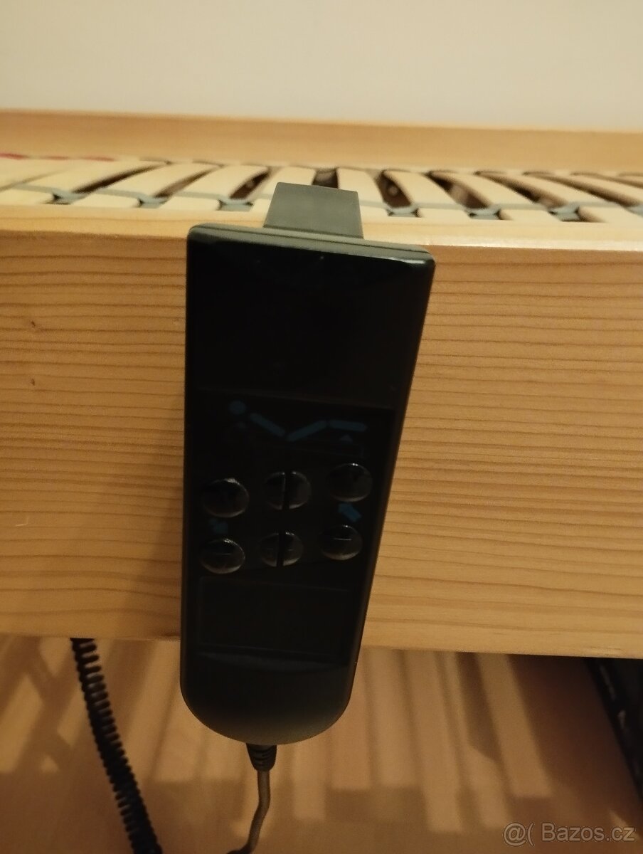 Polohovací elektrická postel - 4