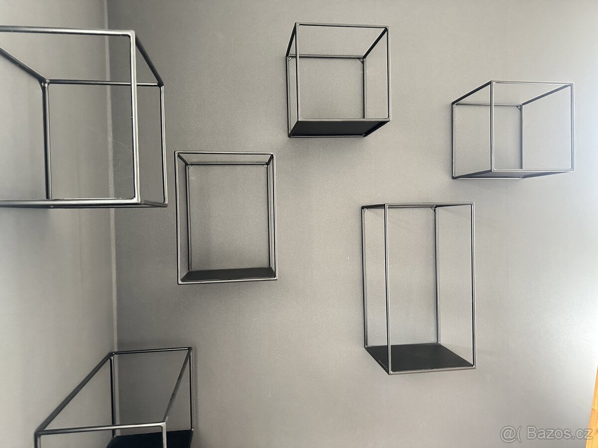 Cena k jednání: Sada designových nástěnných polic - 4