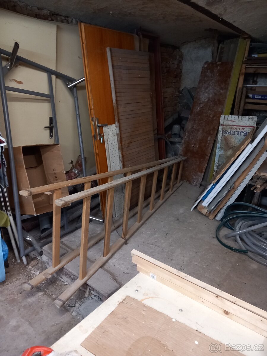 Prodám dřevěné štafle, 2,7m - 4