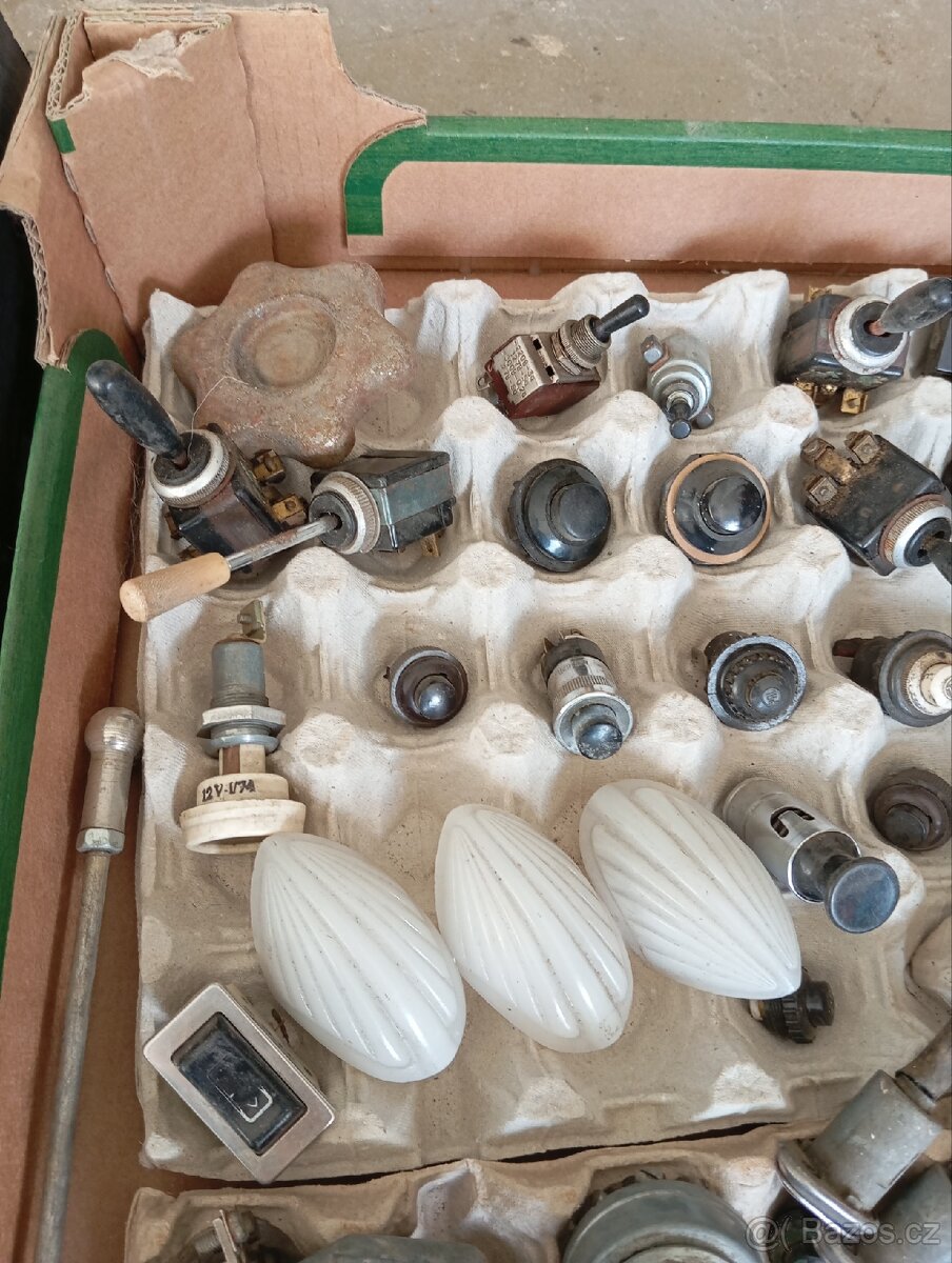 Staré díly škoda Tatra Praga Jawa aj - 4