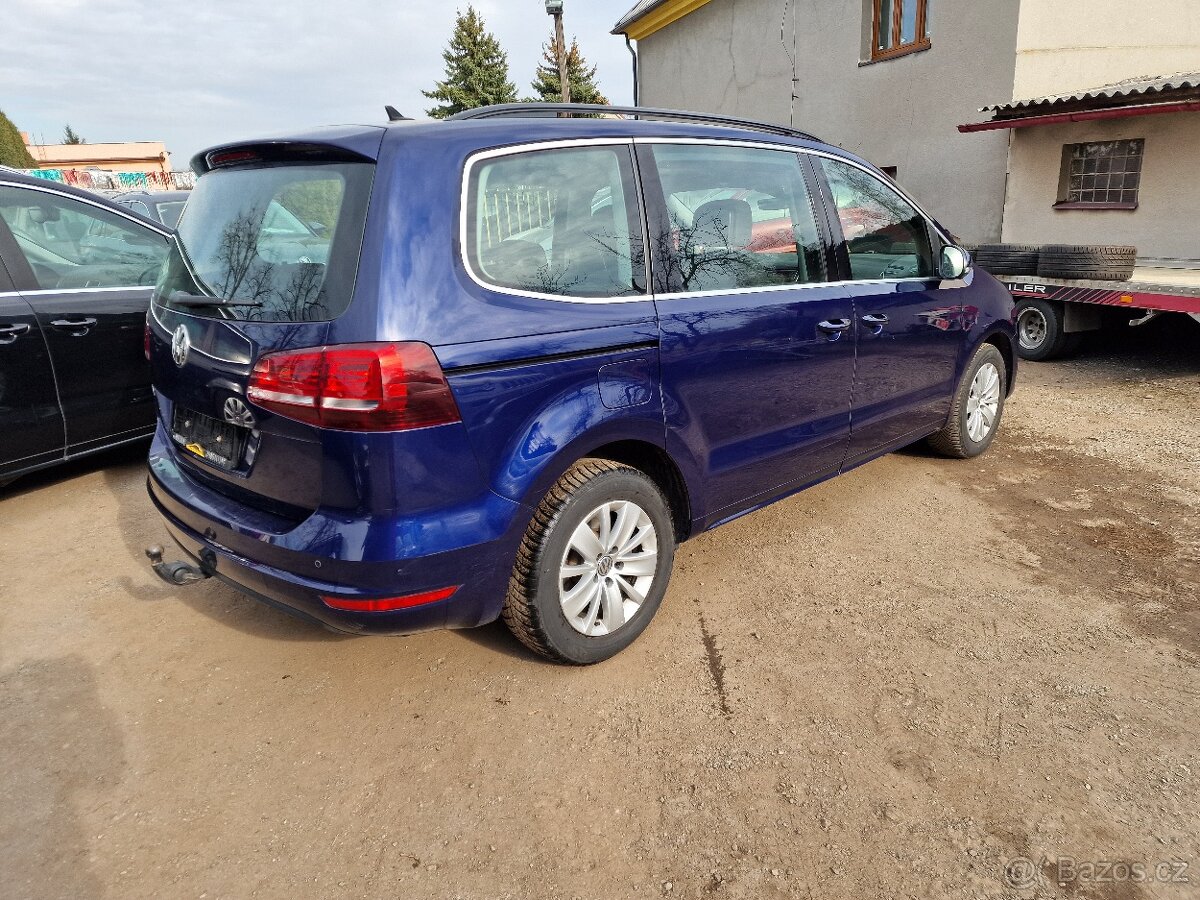 Volkswagen SHARAN 2,0TDI NAVIGACE TAŽNÉ 7MÍST - 4