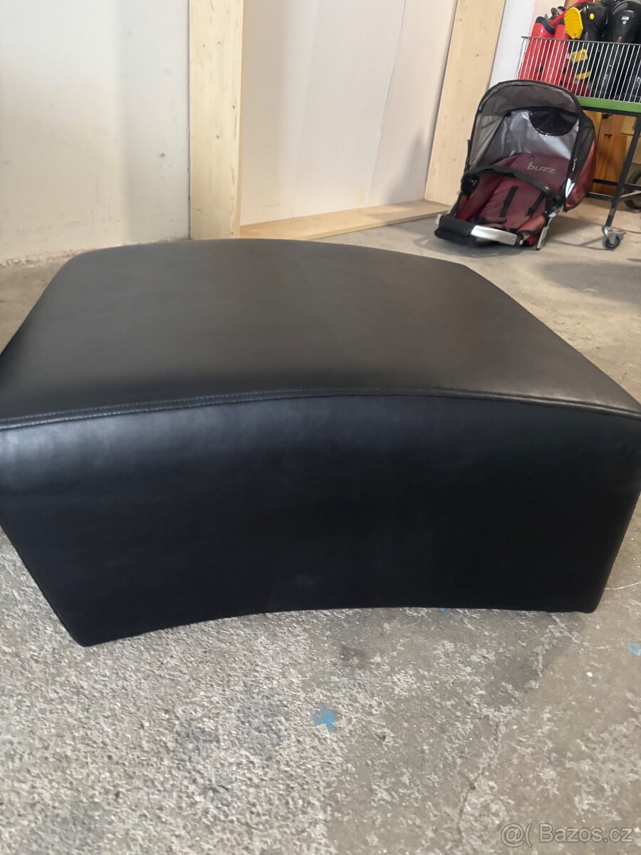 PRODÁM TŘI KŘESLA RELAXAČNÍ -2KS A 1KS-UŠÁK - 4