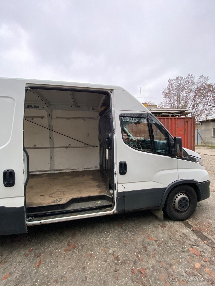 Iveco Daily 35S18 L3H2 3.0 HPI 132 kW Euro VI – TOP stav - 4