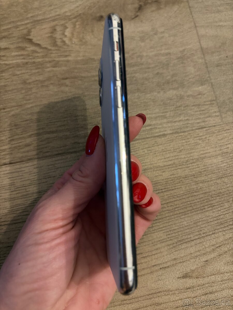 Iphone 11 PRO 256 GB, bílý - 4