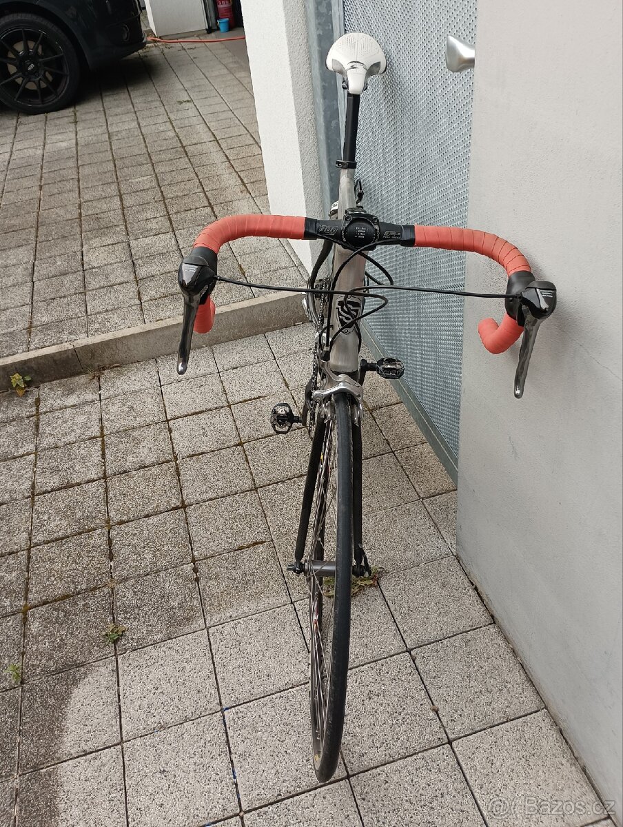 Silniční kolo SUP - 4