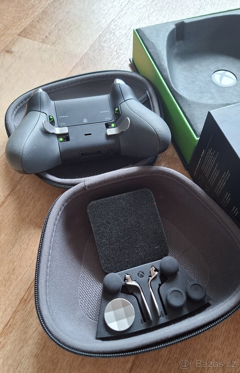 Xbox Elite Ovladač včetně PC USB donglu - 4