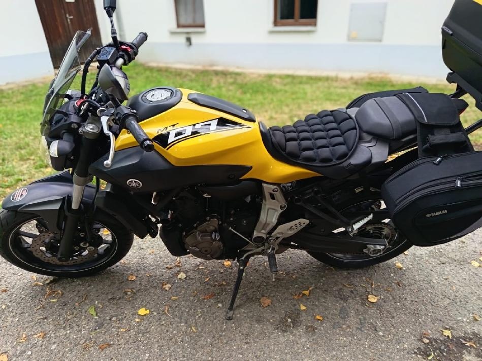 Yamaha MT 07 Extreme Yellow - 4