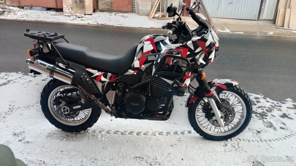 Triumph Tiger 900