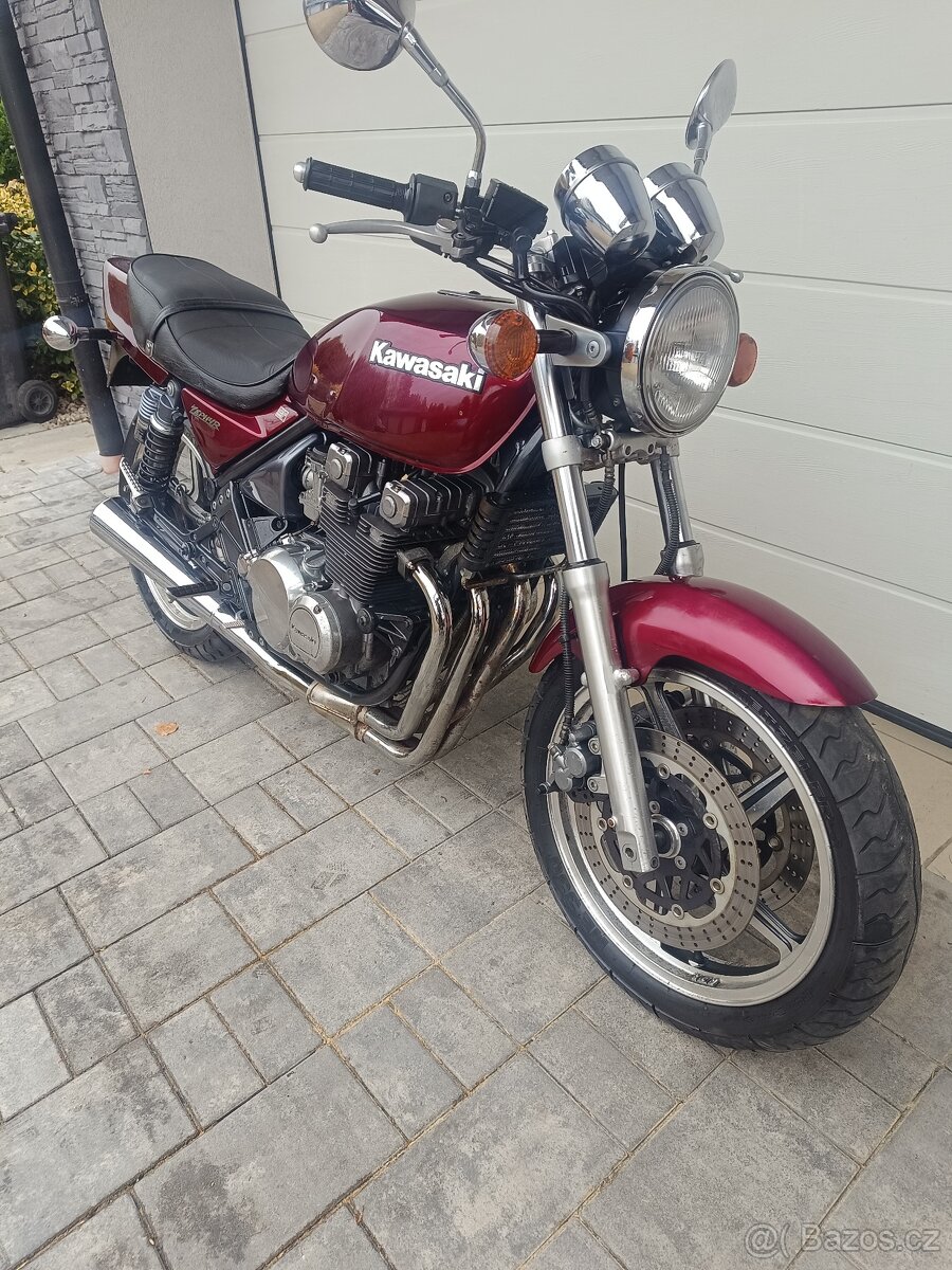 Kawasaki ZR 550 Zephyr - 4