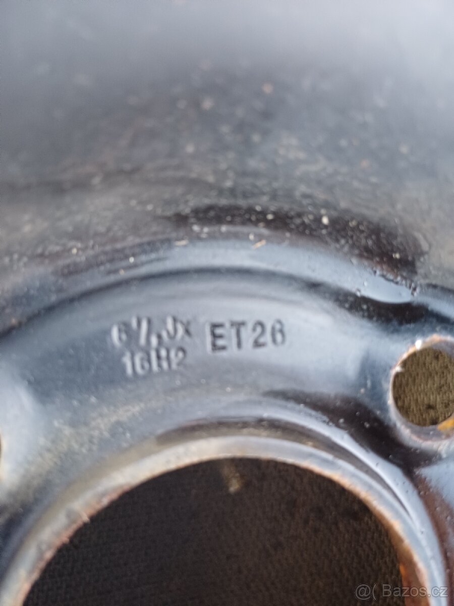 Zimní pneu na discich 215/55 R16 - 4