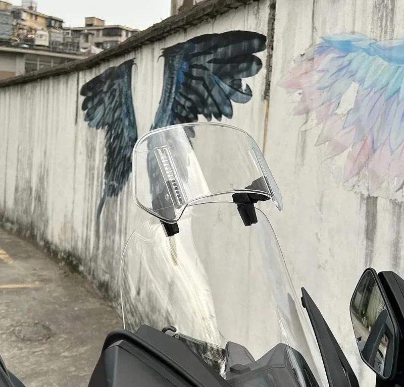 Deflektor na hlavní plexi moto 300 x 155 mm - 4