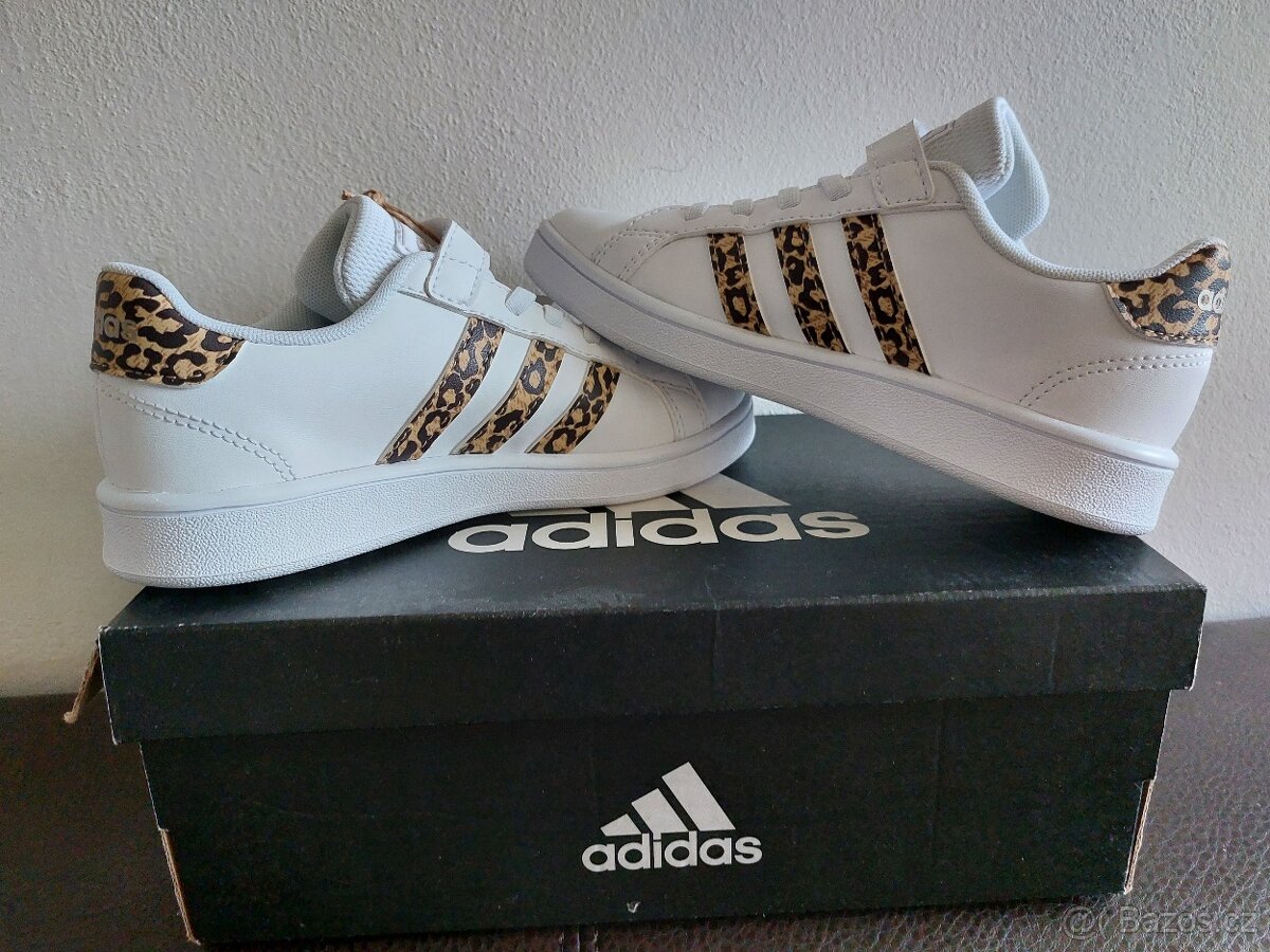 Adidas v. 31 Nové - 4